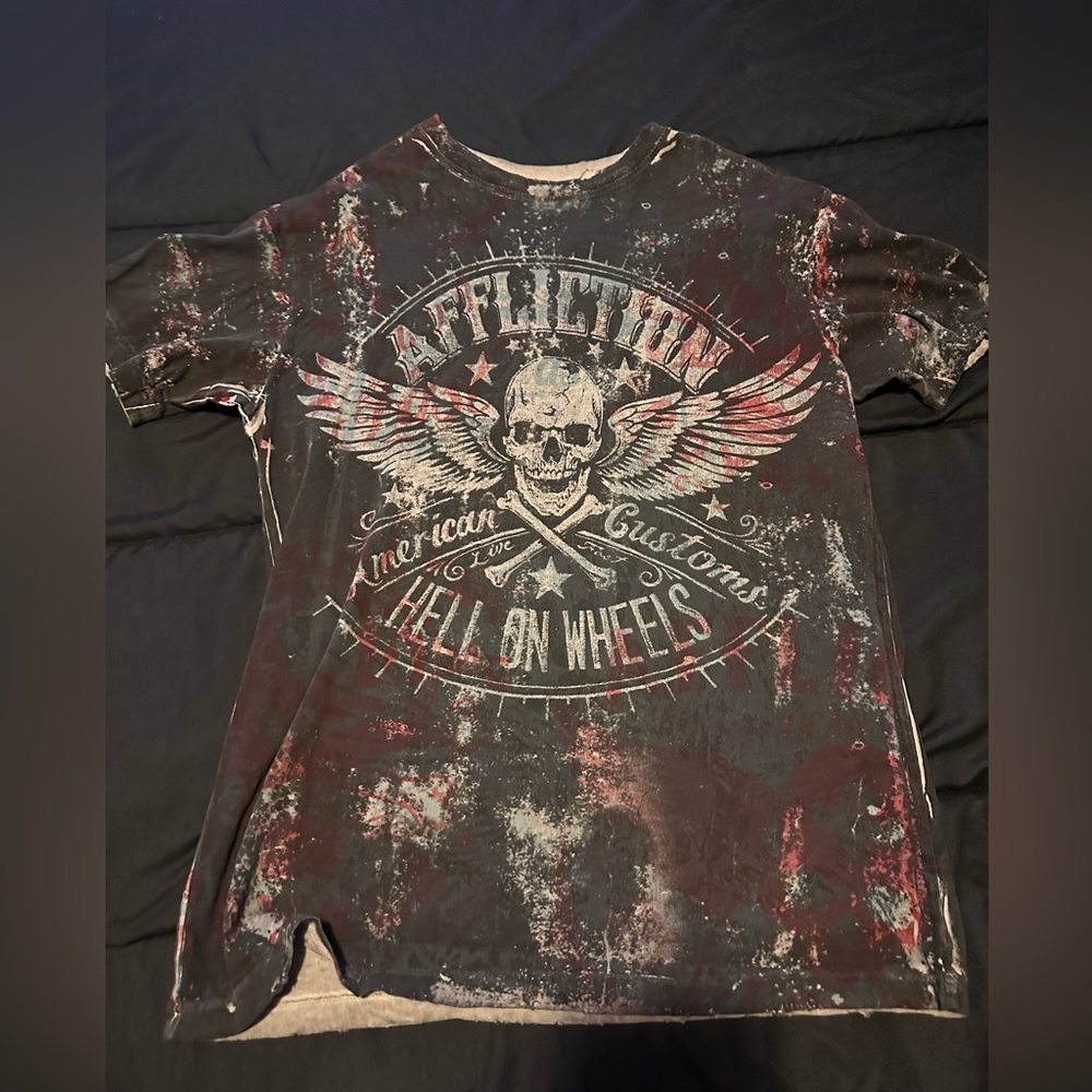 Men’s medium Affliction tshirt